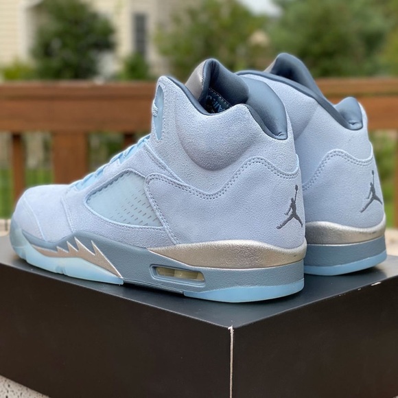 Air Jordan 5 Retro "Bluebird Women’s Sz 10.5 or Men’s 9 DD9336-400 New with Box - Picture 3 of 10